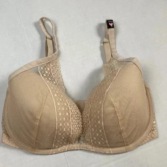 incredible By Victoria Secrets Plunge Bra - Picture 2 of 7